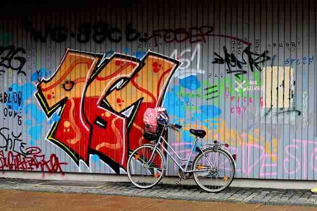 网络疯传：91网争议核心，官方暂无回应，91网站指的什么